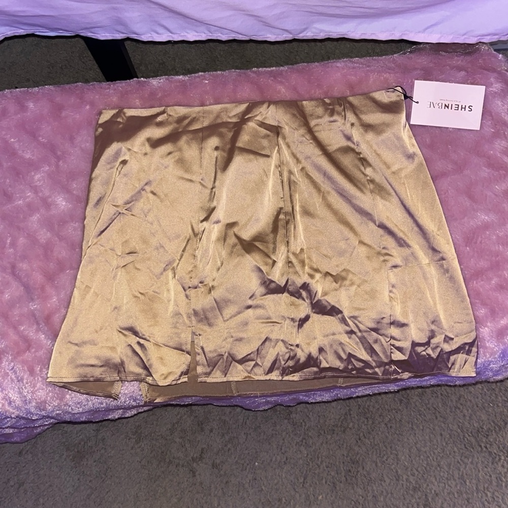 SHEIN gold skirt